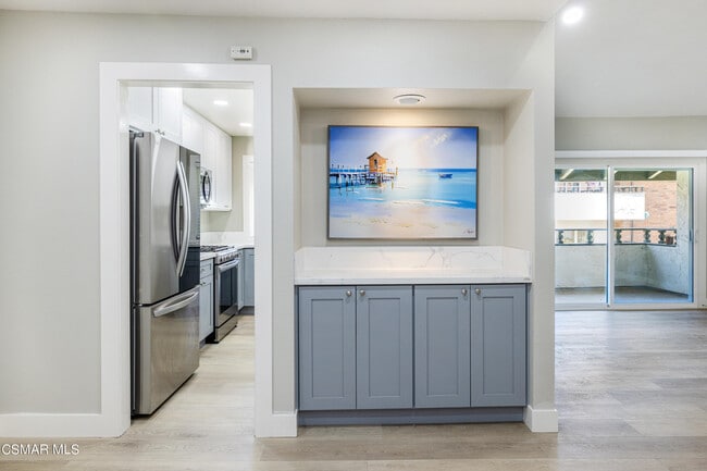Building Photo - 31535 Lindero Canyon Rd