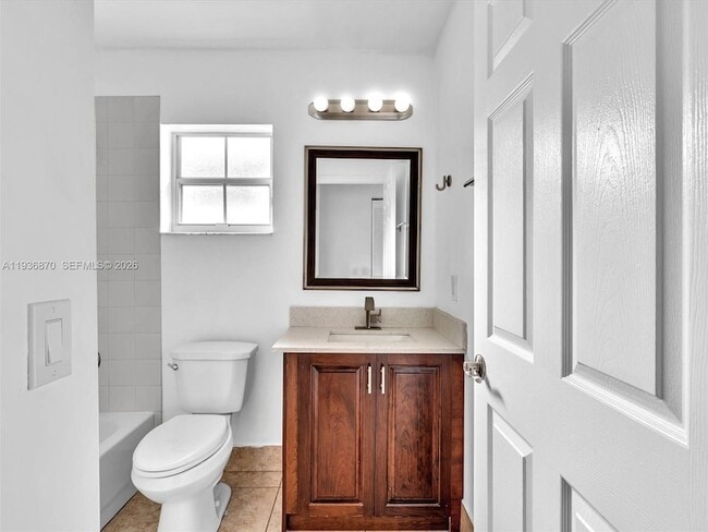 Building Photo - 4147 Sapphire Terrace