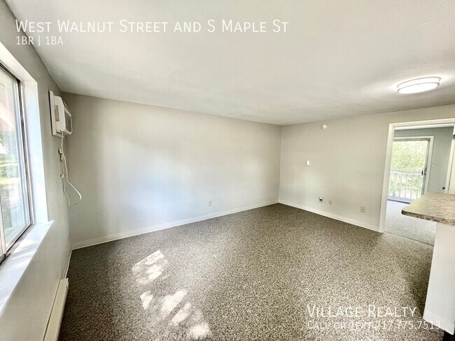 Building Photo - 76 W Walnut St