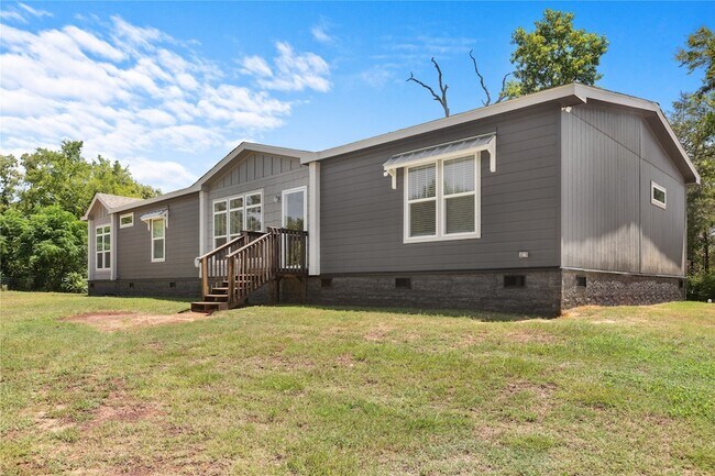Building Photo - 645 Co Rd 4926