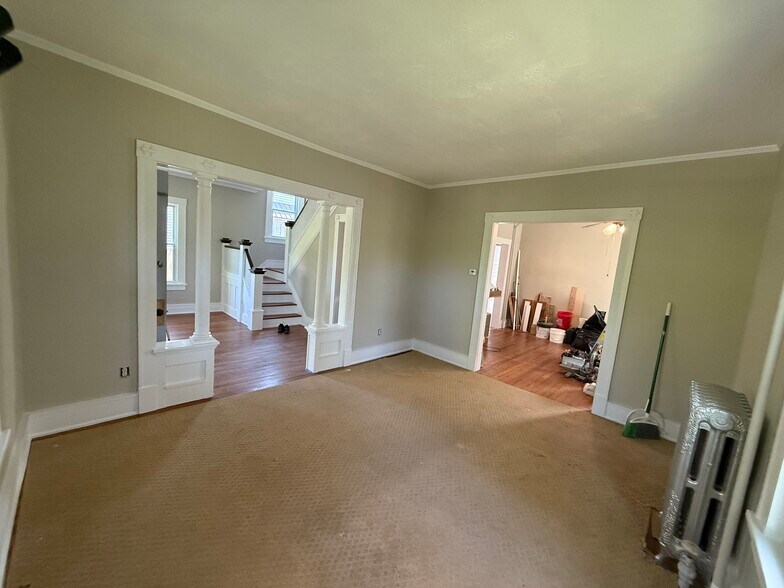 Living Room (carpet will be gone) - 341 Broad St