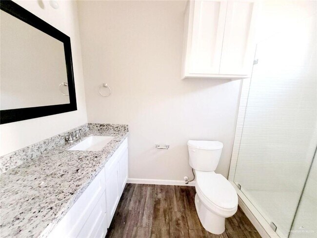 Building Photo - 5801 Sandpiper Ave