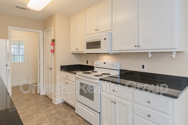 Building Photo - 614 River Birch Dr