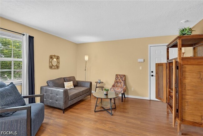 Building Photo - 3344 N Key Dr