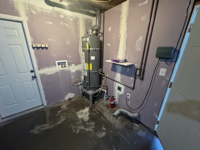 Building Photo - 1776 Pescadero Dr