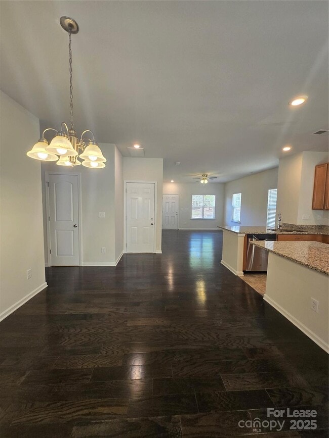 Building Photo - 7446 Sienna Heights Pl