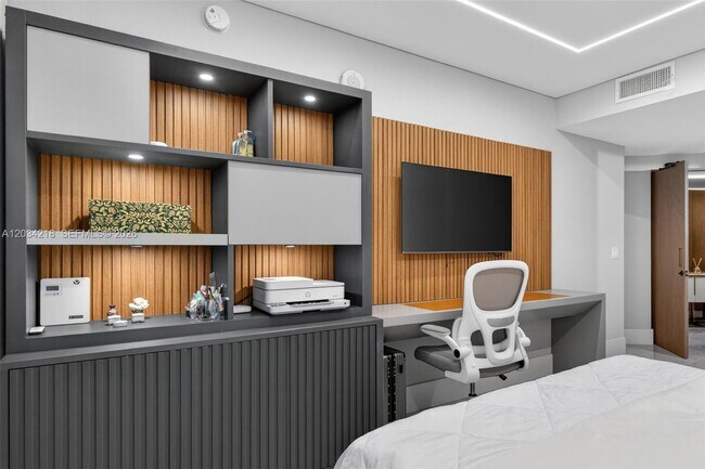 Building Photo - 300 Sunny Isles Blvd