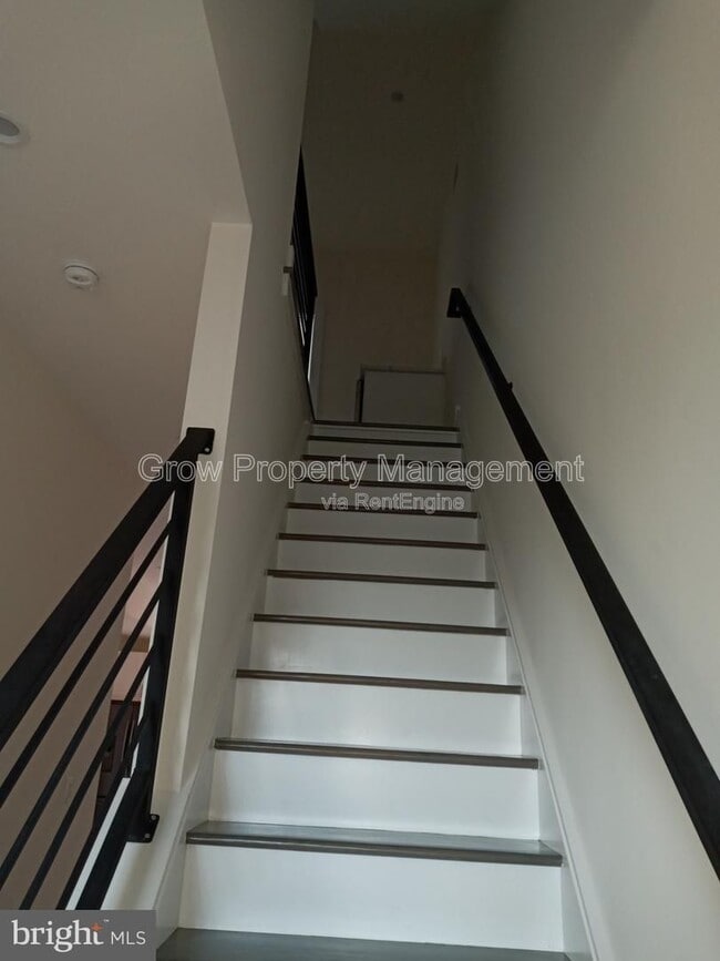 Building Photo - 2127 N 9th St