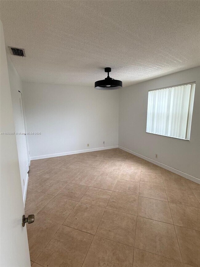 Building Photo - 5861 Riverside Dr