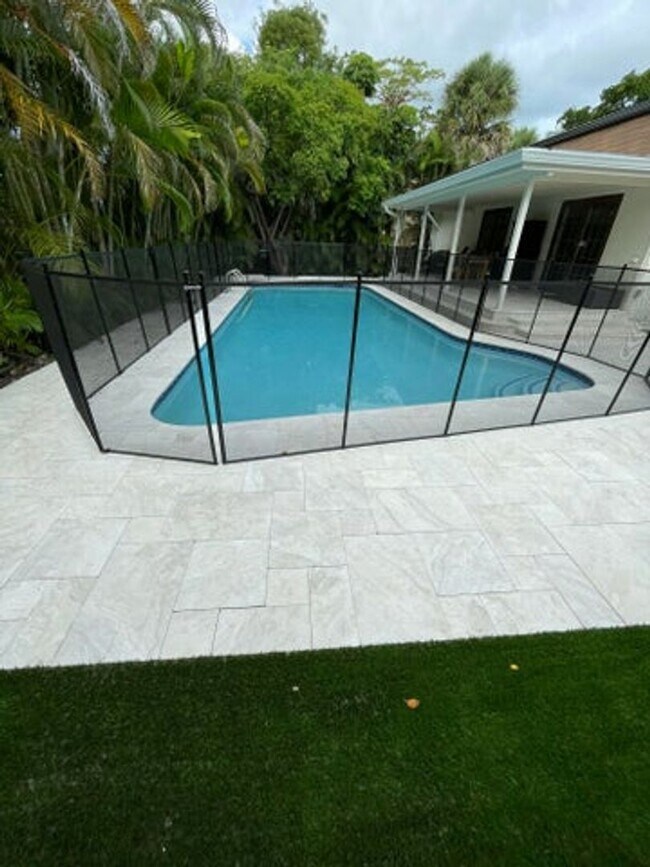 Building Photo - 486 NW 1st St