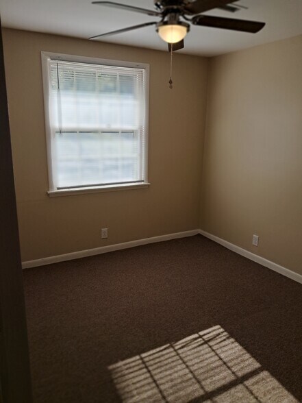 Building Photo - 3729 Faulkner Dr