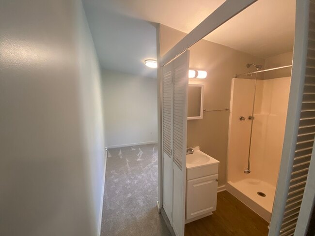 Building Photo - 804 Henry Clay Ave