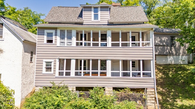 Building Photo - 344 Stewart St