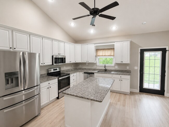 Building Photo - Pet-Friendly 3-Bedroom Home in Mill Creek