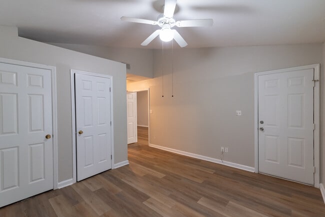 Building Photo - 285 E Harrison St