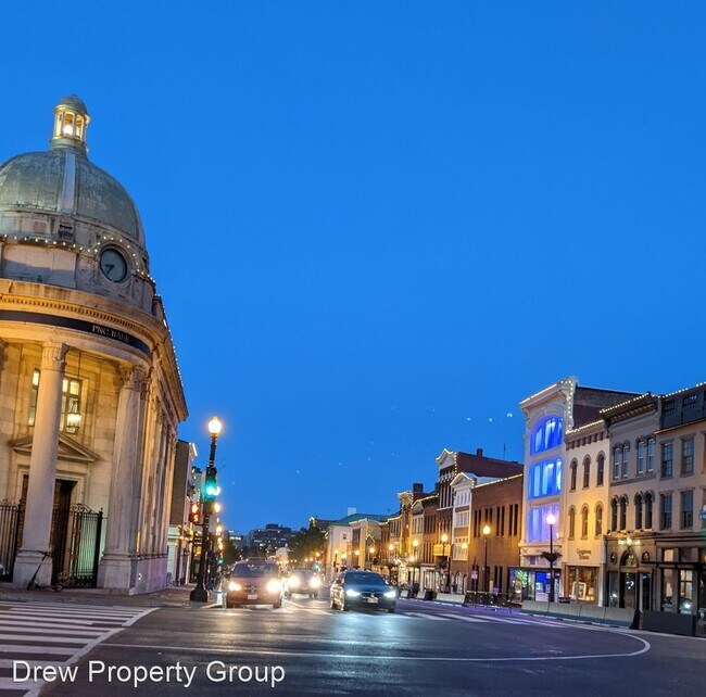 Building Photo - 6 br, 3 bath House - 3717 Reservoir Rd NW