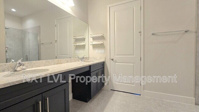 Building Photo - 14851 Loggerhead Dr