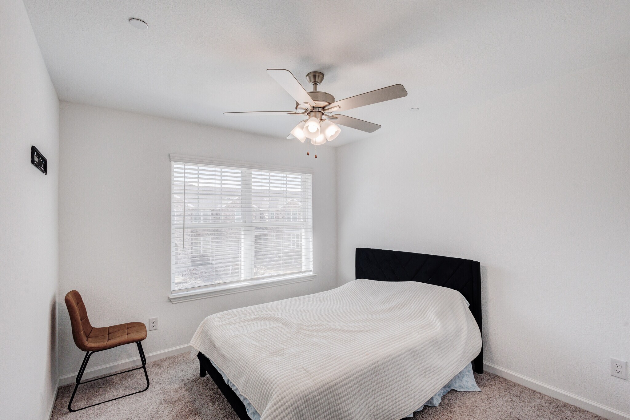 Building Photo - 3720 Star Mesa St