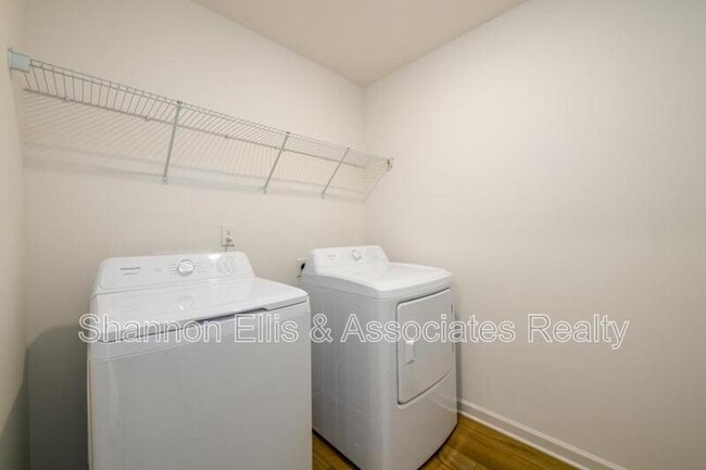 Building Photo - 2559 Adventure Wy