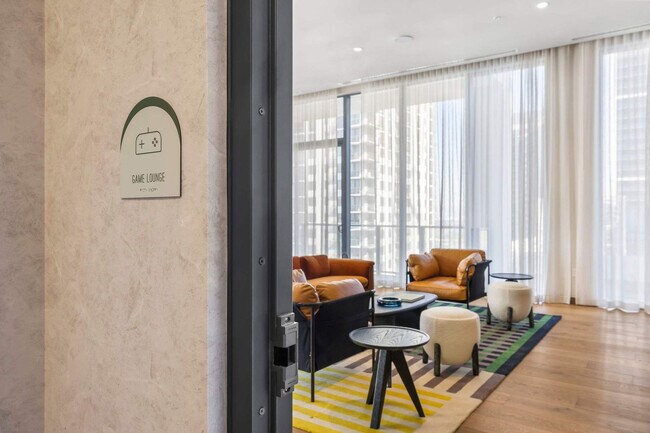 Building Photo - 11 NE 6th St