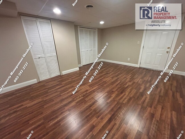 Building Photo - Renovated Townhome in Prime Location