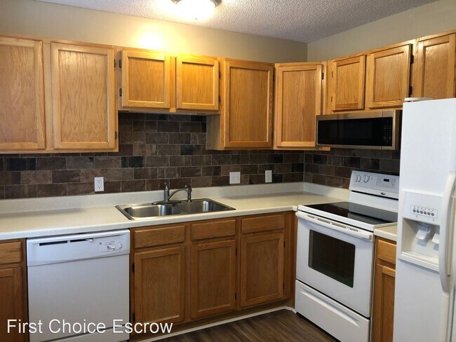 Building Photo - 2 br, 2 bath House - 1550 Hunt Club Court