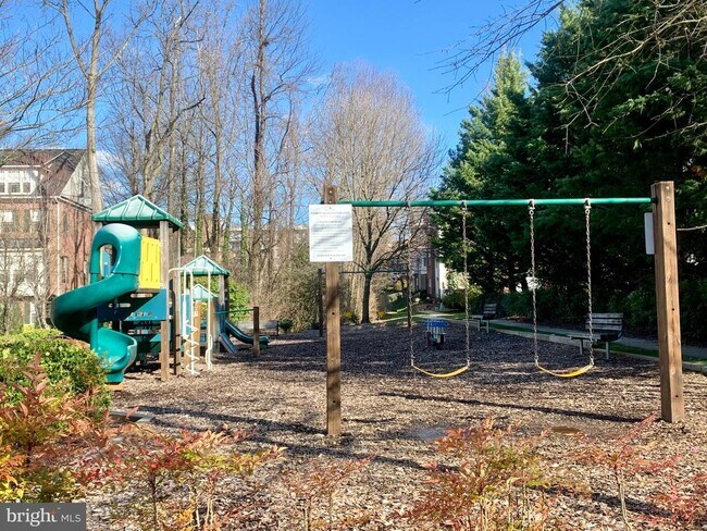 Building Photo - 9823 Darcy Forest Dr