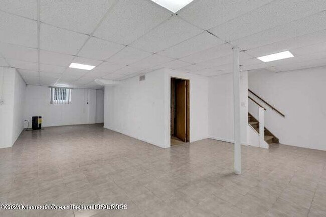Building Photo - 380 Sapphire Dr