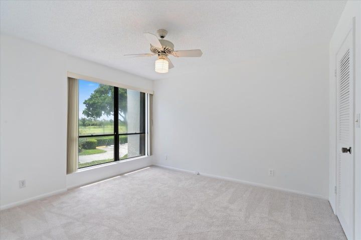 Building Photo - 609 Bridgewood Dr