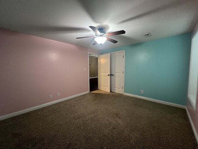 Building Photo - 1701 Winterhaven Ct
