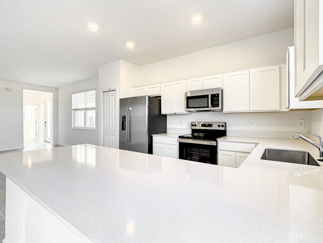 Building Photo - 409 Bogey Dr