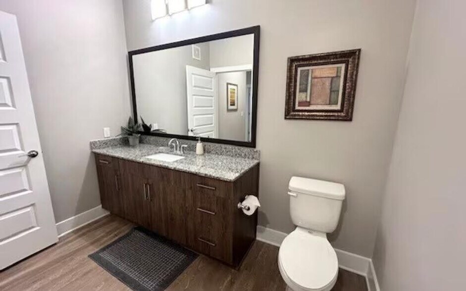 Building Photo - 1160 Johnson Ferry Rd NE