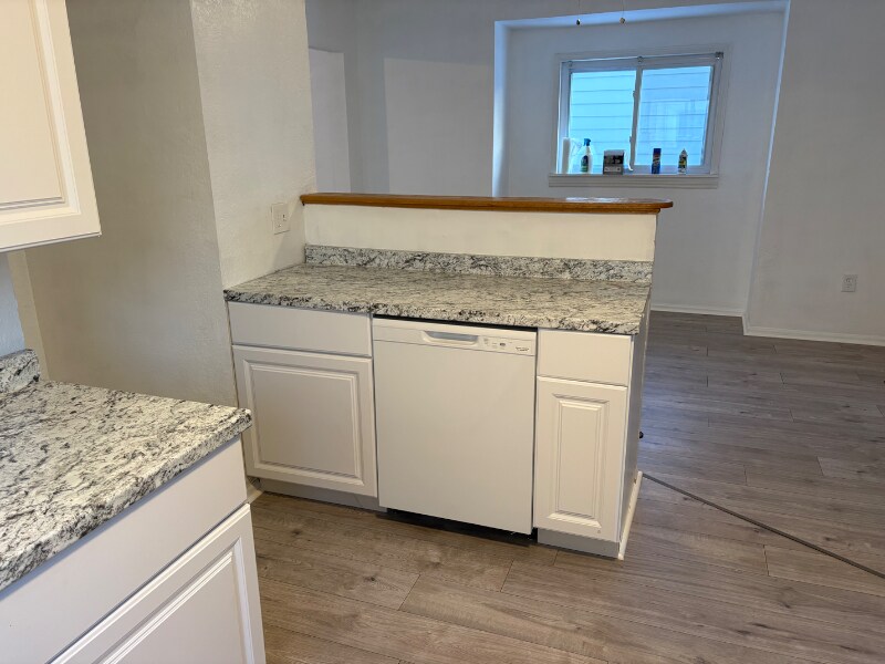 Building Photo - 2115 Alvin St