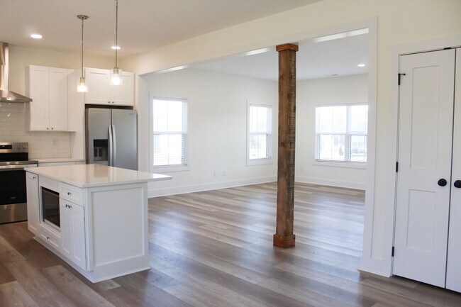 Building Photo - Brand New 3 Bedroom Home with Maintenance Free Living