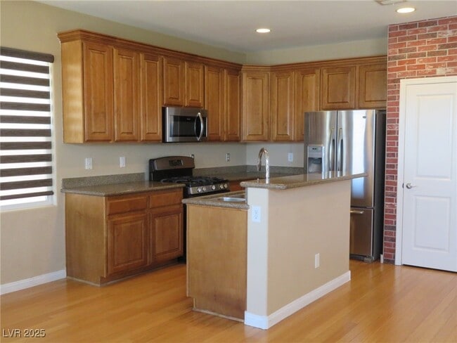 Building Photo - 9342 Autumn View Ave