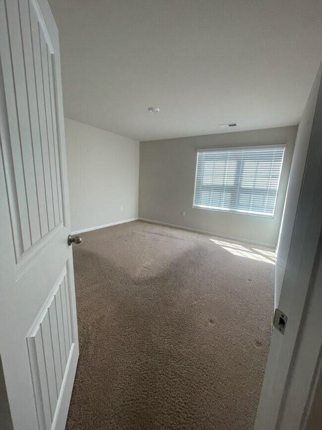 Building Photo - 2 BR/2.5BA | Newly Renovated Single Family Home | Assigned Parking Space | Fenced Patio