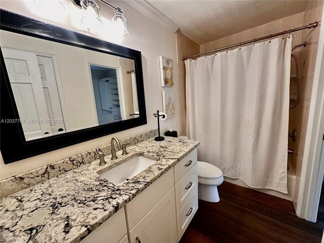 Building Photo - 1815 Robalo Dr