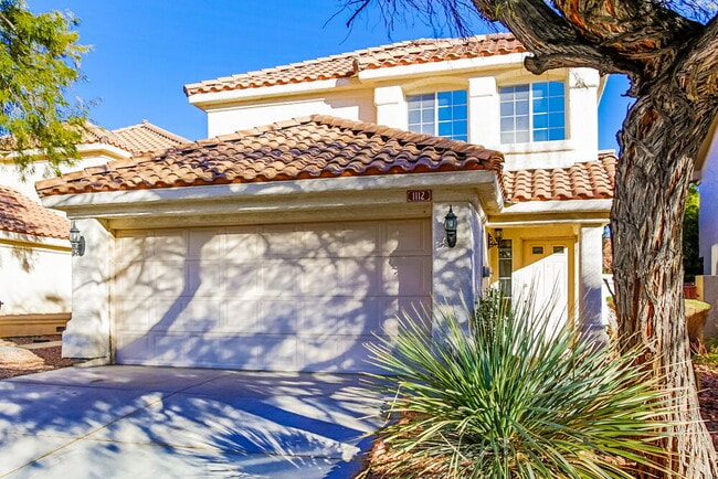 Building Photo - 1112 Barton Green Dr