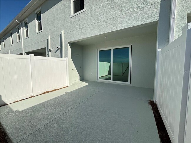 Building Photo - 14883 White Pearl Rd