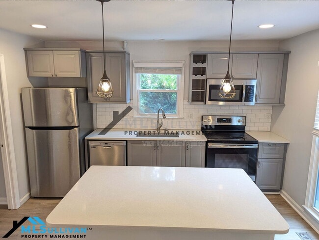 Building Photo - 5211 Deer Haven Dr
