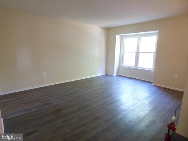 Building Photo - 802 Ivy League Ln
