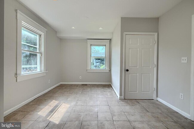 Building Photo - 3805 Garrison Blvd