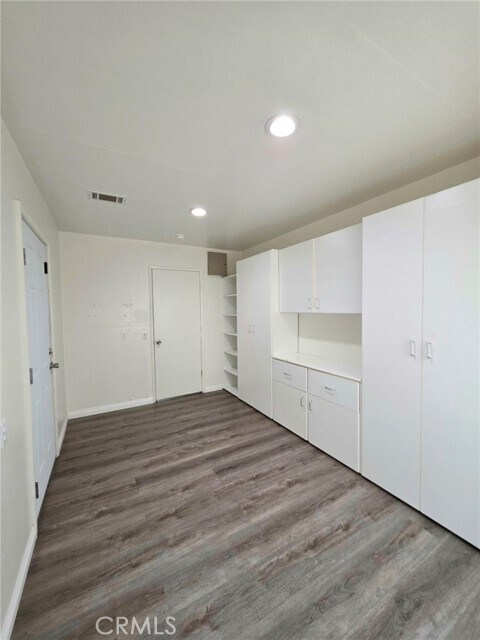 Building Photo - 13568 Live Oak St