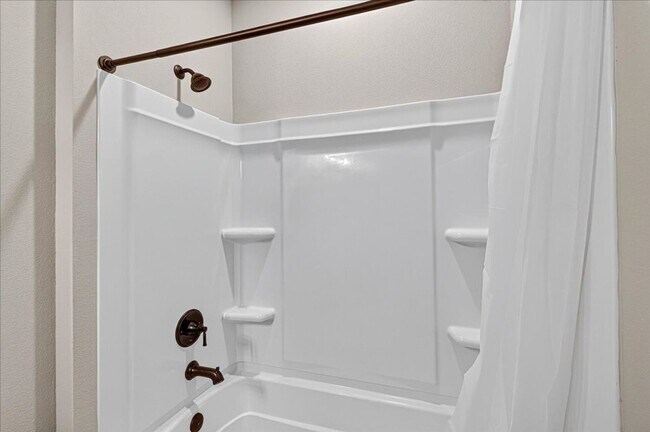 Building Photo - 2605 Lannister Ln