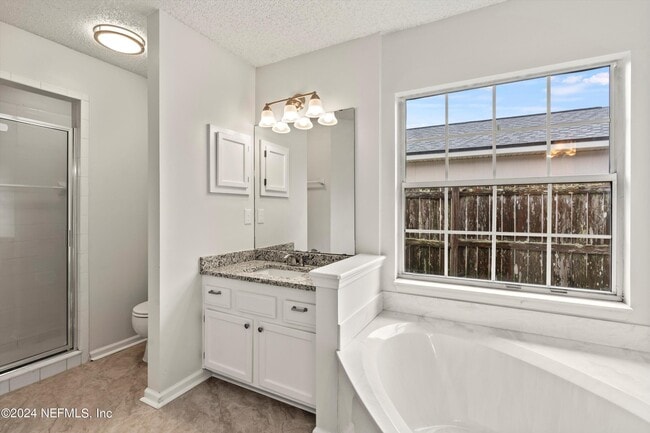 Building Photo - 12756 Bentwater Dr
