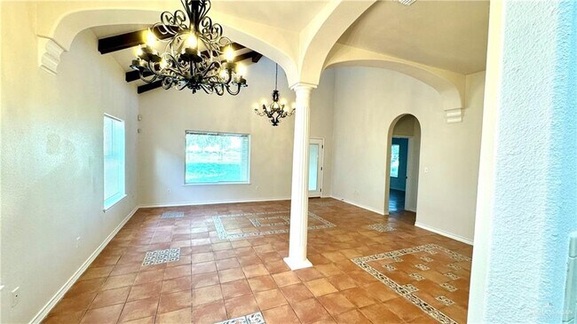 Building Photo - 809 Colorado Ct
