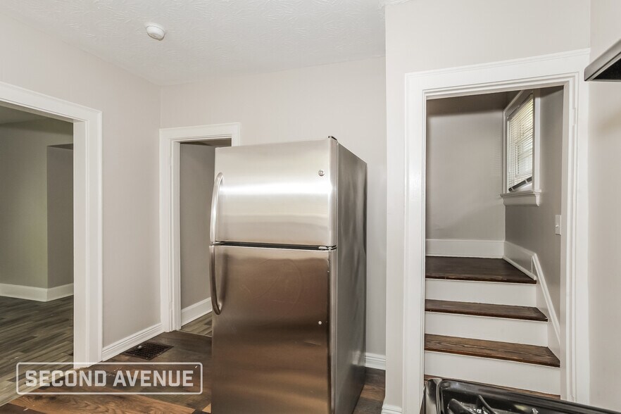 Building Photo - 3121 Cavanaugh Ave