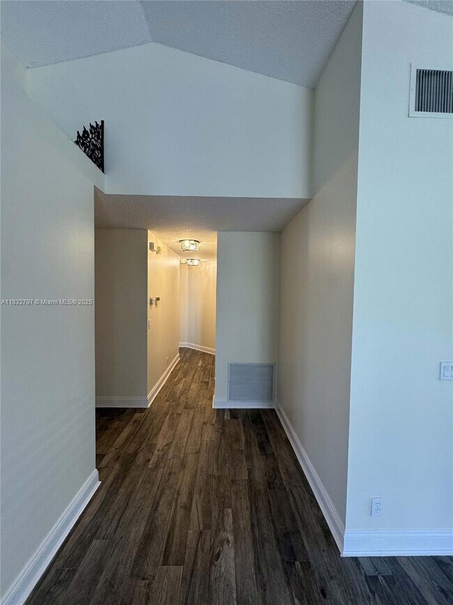 Building Photo - 2823 Lake Park Cir E