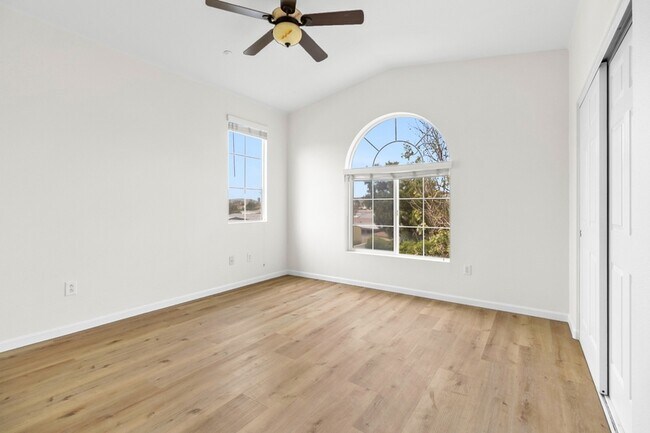 Building Photo - 308 Island Way