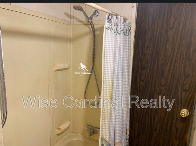 Building Photo - 502 N Avenue F